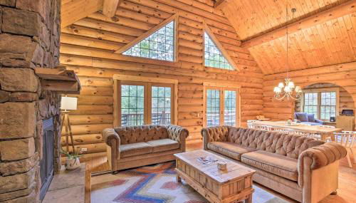 Splendid Family Cabin with Hot Tub and Grill! - Foto 5
