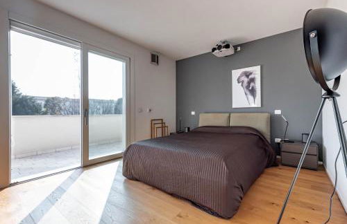 GuestHost- Exclusive Villa with Private Garden - Foto 3