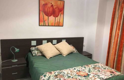 Apartamento segunda línea de playa con piscina - Photo 20