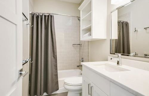 Large Luxury Blanco Riverfront Home with Pool - Foto 22