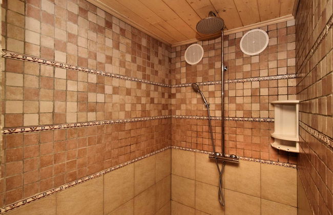 Luxurious Holiday Home with Hot Tub & Sauna in Houffalize - Foto 11