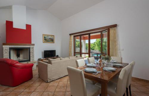 Pool House In Greenery - Happy Rentals - Foto 8