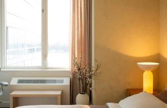 Modern Designer Stunning Hudson Views Corner Unit - Photo 9