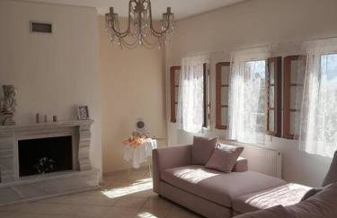 Ioannina Cozy Hill House - Photo 1
