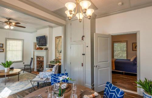 Creole Cottage - 2 Bed, 1 Bath, Pet Friendly with Fee, Walk to Downtown, Grill, Washer & Dryer - Foto 54