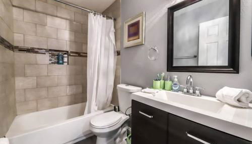 What you need A Hidden Gem in the Heart of Vegas - Foto 5