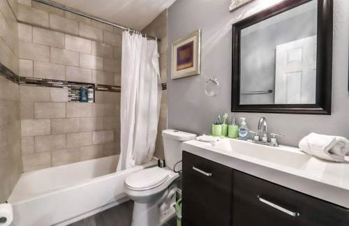 What you need A Hidden Gem in the Heart of Vegas - Foto 5