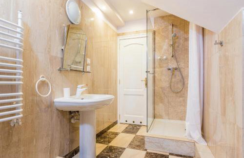 Mon Plaisir - Photo 67