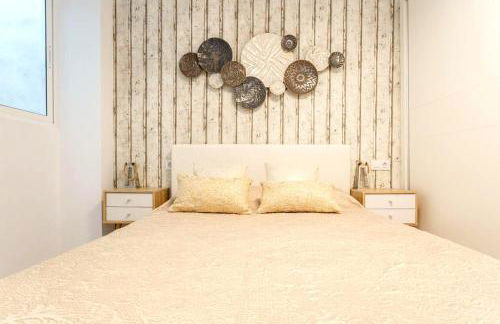 precioso piso en playa caleta - Foto 17