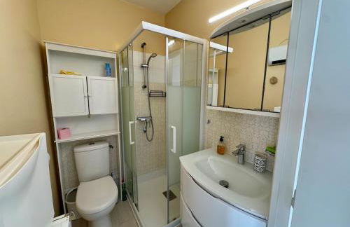 T2 Cosy dans le Centre Parking - Foto 17