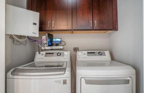 Luxury Downtown Getaway with Breathtaking Views - Foto 33