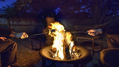 Spacious 3BR Cooper-Young Bungalow - Sleeps 8 - Walkable to Dining - Easy Access to Downtown - Parking - Foto 4