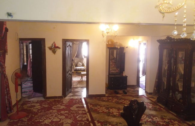 Roma Apartments - Photo 2