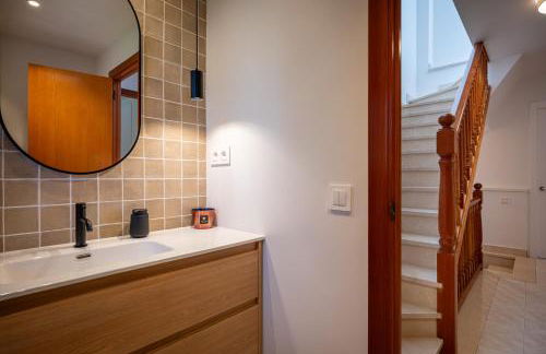 AT148 Frente la playa, jardín privado, vistas mar - Foto 29