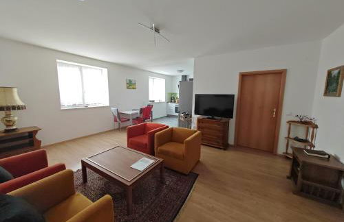 Apartment E2 - Gut ausgestattete 3-Zimmerwohnung 64 qm, für 1-3 Personen 1 DZ 1EZ - Foto 3
