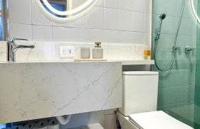 Vista mar em Caiobá com piscina conforto e localização - Foto 27