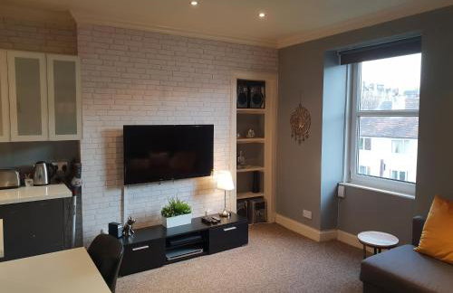 Modern Broughton Apartment - Walk to City Centre and St James Quarter - Foto 33