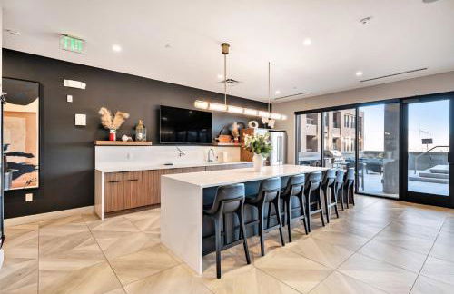 Modern Luxury in the Heart of Downtown Castle Rock - Foto 7