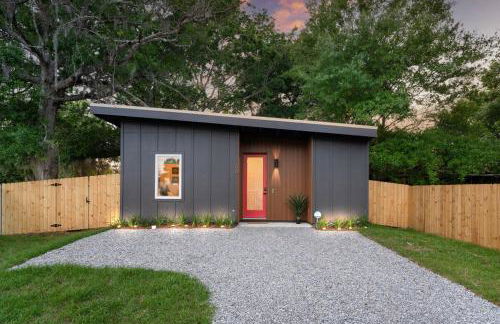 New-Dog Friendly,Hot Tub, Fire-pit, 1 mile to DTWN - Foto 44