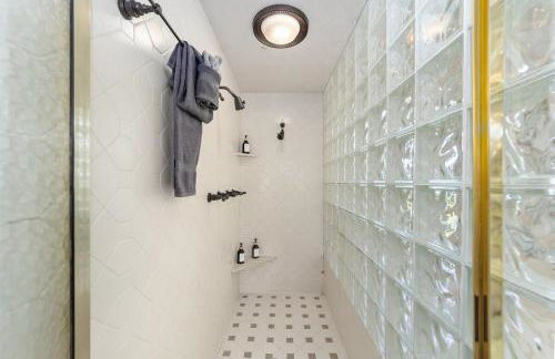 NEW Luxury Country Club Hot tub Gym Pool House Outdoor Kitchen EVENTS - Foto 53