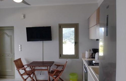 Climbers' Nest 'with sea and rock views and private pool' - Photo 12