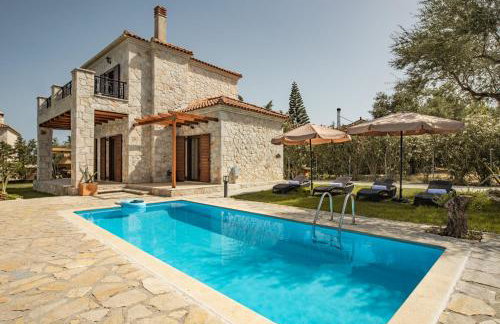 Murtini Stone Villa with Private Pool, by ZanteWize - Foto 1
