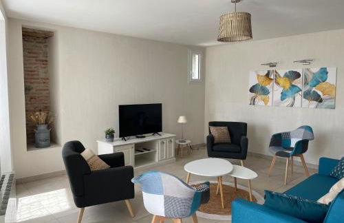 Gîte La Petite Renaudière - proche parc du Puy du F - Photo 9