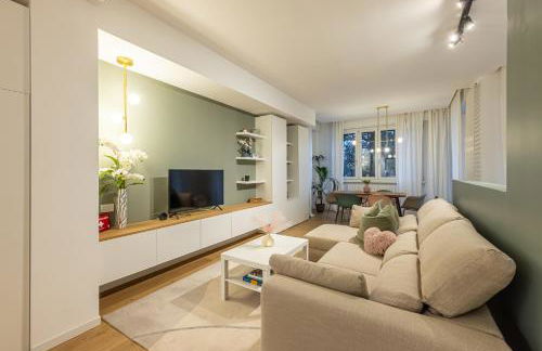 Luxury Apartment Near Milan - 6 Guests - Metro M2 - Foto 12