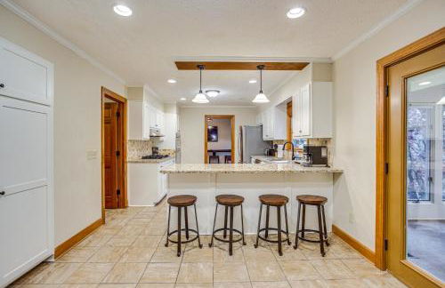 Large Dahlonega Home, Ideal for Family Gatherings! - Foto 7