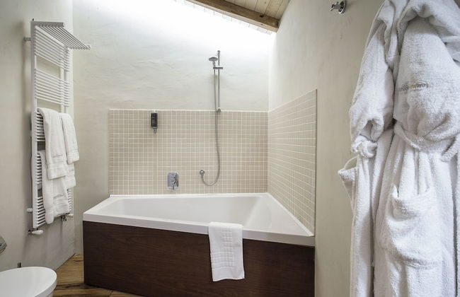 Monaci delle Terre Nere - Foto 75