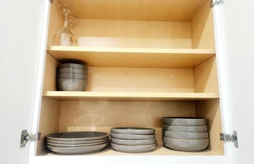 Cozy 2BR in Newark for Families, Work & Long Stays - Photo 28