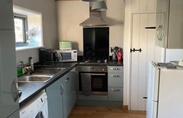 The Tack Room Cottage - Sleeps 4, Garden & Parking - Foto 46