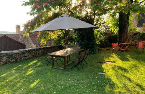 Maison Les Volets Rouges, piscine privée et vue panoramique, côté Sarlat - Foto 12