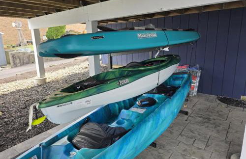 The Blue Sapphire on Mineola Bay 3BR 3BA Luxury Lakefront Home on Mineola Bay Stunning Views on Chain O Lakes - Foto 78