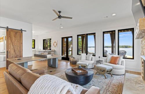 Luxe Lake Martin Home Pool Hot Tub Boat Dock - Foto 10