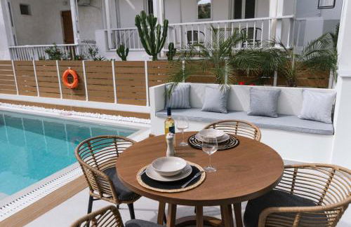 Sea View Luxury Villa White in Blue - Photo 9