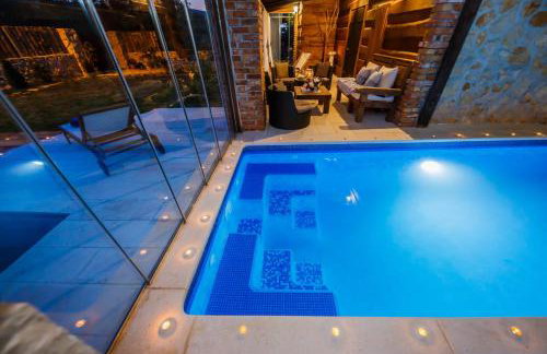 Rustic villa Radosic with indoor pool - Foto 26