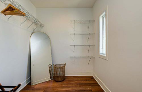 Chic Modern Condo in the Vibrant NuLu District - Foto 26