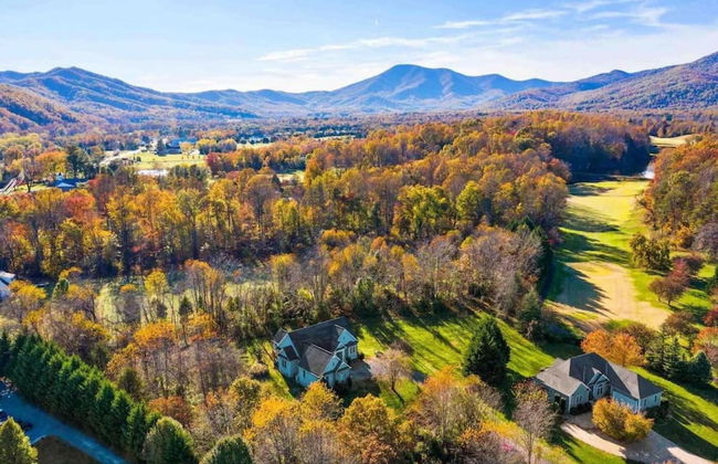 Stoney Creek Cottage Wintergreen w EV Charger - Foto 3