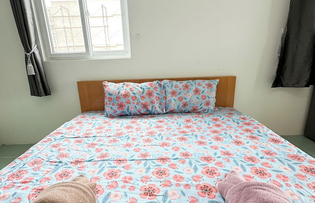 At Samutsakorn Suansom - Photo 6