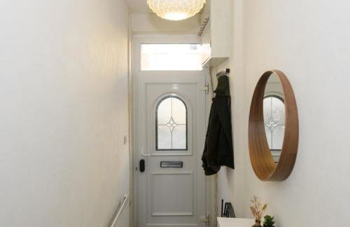 Asher Suite - Cozy 2BR Home with Parking & WIFI - Foto 57