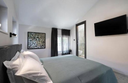 4 Bedroom Gorgeous Home In Korcula - Photo 34