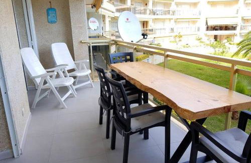 NEW! Modern apartment right on the beach! - Foto 6