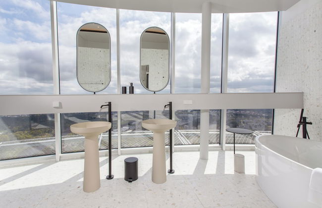 Vilnius TV Tower Apartments DEBESYS - Photo 10