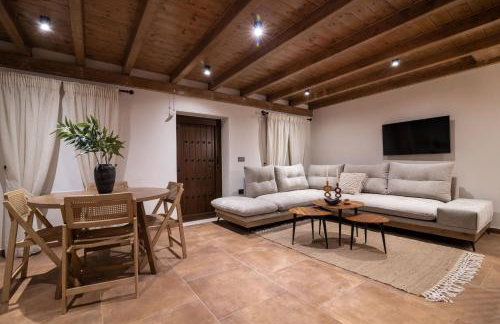 Villa Frontale - Restored Villa with Pool Perfect for 6 Nestled Next to a Traditional Olive Mill and Local Farms Offering Authentic Hospitality and Organic Delights By Villa Mana Gers - Foto 37