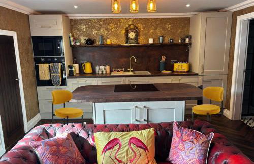 The Kensington, Victorian 1-bed - Photo 4