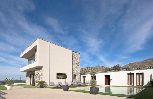 Sweet Sunshine Villa, Majestic Countryside Vistas, By ThinkVilla - Photo 17