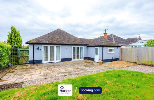 4 Bedroom House Sleeps 8 with Loft Bedroom and Pool Table in Hawarden - Foto 16