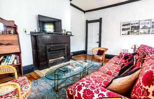 Parkside Paradise Elegant Victorian Home Just Steps from the Park - Foto 6