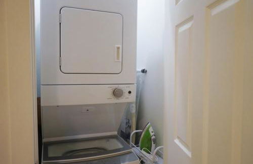 Stay at The Oak - Downtown New Braunfels Getaway - Foto 51